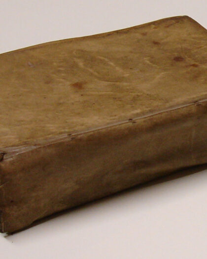 Hoogberoemde historie van 't leven ende de daden Alexandri de Groote. Inhoudende hoe hy Europa overheerd, Darius der Persen Coninck met gansch Asia ende India tot de Oceanische Zee t'ondergebraght heeft, ende eyntlijck tot Babilon gestorven is. Overgeset uyt Latijn door A. SNEL. Den vierden druck gecorrigeert.