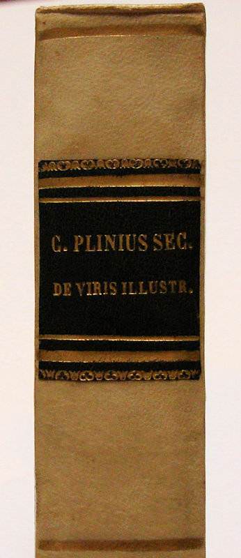 C. Pliniii Secundi Novocomensis Liber de viris in re militari & administranda republica illustribus, a multis mendis repurgatus, & novis commentariis nunc primum (nunc primum per Conradum Lycosthenem) ita illustratus, ut ad omnes Romanorum historias plurimum lucis & utilitatis adferat. Una cum eiusdem Plinii vita, rerumque & verborum omnium indice copiosissimo. - Afbeelding 3