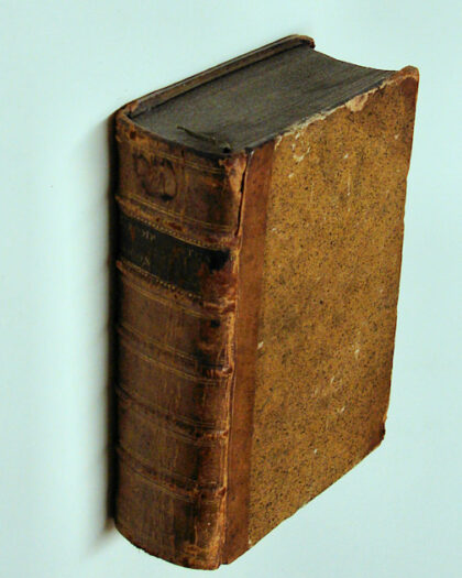 M. Verrii Flacci quae extant et Sex. Pompei Festi de Verborum significatione libri XX. Cum vetusto Bibliothecae Farnesianae exemplari Romae nuper edito, collati; ex quo lacunae pene omnes sunt suppletae. In eos libros Ant. Augustini annotationes, ex editione Veneta, J. Scaligeri castigationes recognitae, ex Parisiensi, F. Ursini notae, ex Romana. Accesserunt nunc denique doctissimorum virorum notae ex eorum scriptis hinc inde collectae. (Bound with:) Q. Asconii Pediani Patavini Commentationes in aliquot orationes M. Tullii Ciceronis. (...) Francisci Hotomani studio & diligentia post omnes omnium editiones quam emendatissimae. (...) Eiusdem Hotomani expositiones suae in Asconium operae &  diligentiae.