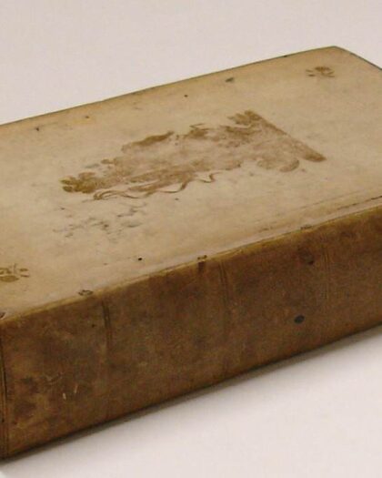 S. Julii Frontini libri quatuor Strategematicon, cum notis integris Francisci Modii, Godescalci Stewechii, Petri Scriverii, & Samuelis Tennulii. His accedunt, cum P. Scriverii, tum aliorum doctorum ineditae observationes, curante Francisco Oudendorpio, qui & suas adnotationes, variasque MStorum lectiones adjecit. Editio altera multo auctior & emendatior.