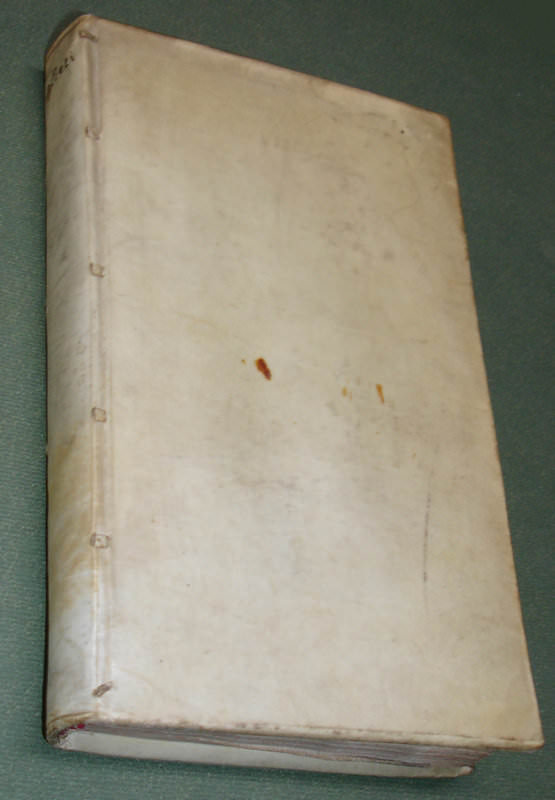 Epicteti Enchiridium una cum Cebetis Thebani tabula, Graec. & Lat. Cum notis Wolfii, Casauboni, Caselii & aliorum; quibus accedit Graeca Enchiridii paraphrasis, lacunis omnibus, codicis Medicei ope a Jacobo Gronovio repletis. Recensuit & a plurimis mendis, quae in priores editiones irrepserant, repurgavit, ac notis quibusdam & animadversionibus illustravit Joannes Casparus Schröderus.