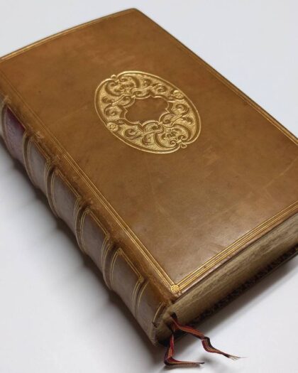 Iulii Caesaris Scaligeri viri clarissimi Poemata in duas partes divisa. Pleraque omnia in publicum iam primum prodeunt; reliqua vero quam ante emendatius edita sunt. Sophoclis Aiax Lorarius, stylo Tragico a Josepho Scaligero Iulii F. translatus. Eiusdem epigrammata quaedam, tum Graeca tum Latina, cum quibusdam e Graeco versis.